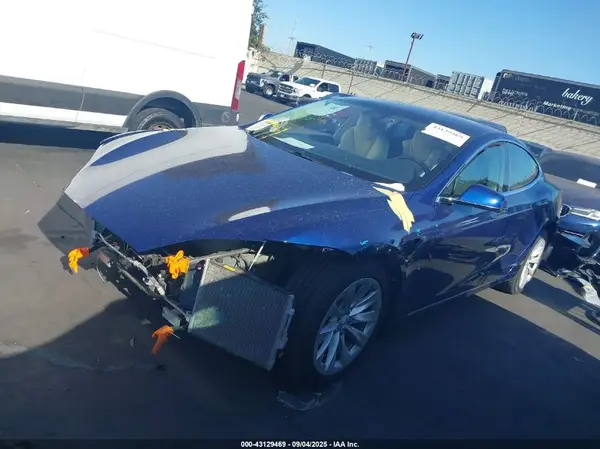 5YJSA1E22HF230397 2017 TESLA MODEL S - Image 2