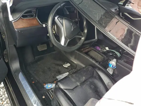 5YJSA1E22HF230870 2017 TESLA MODEL S - Image 8