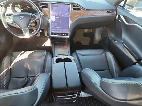 5YJSA1E22HF233073 2017 TESLA MODEL S - Image 8