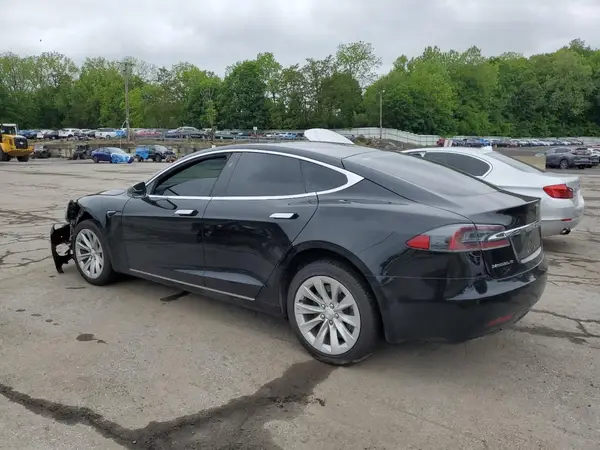 5YJSA1E22JF234262 2018 TESLA MODEL S - Image 2