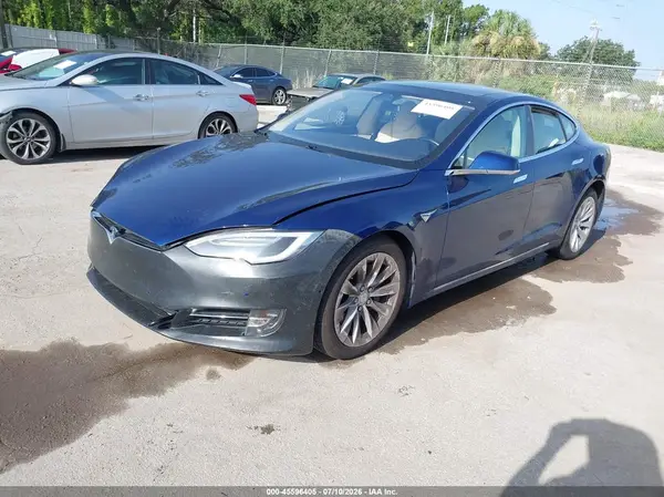 5YJSA1E22JF245245 2018 TESLA MODEL S - Image 2