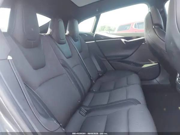5YJSA1E22JF245505 2018 TESLA MODEL S - Image 8