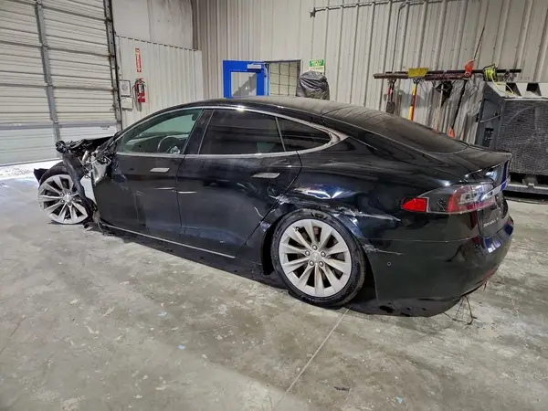 5YJSA1E22JF246427 2018 TESLA MODEL S - Image 2