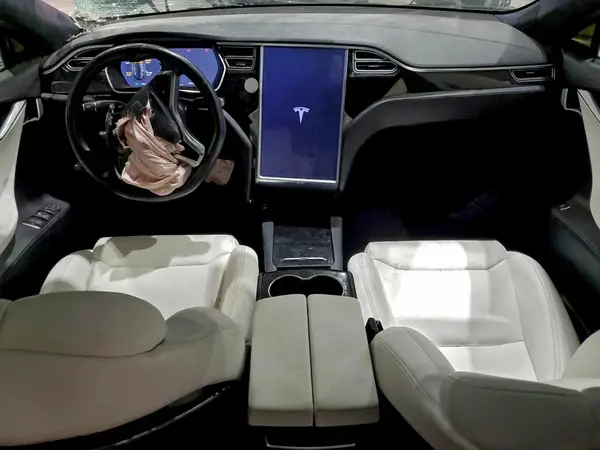 5YJSA1E22JF246427 2018 TESLA MODEL S - Image 8