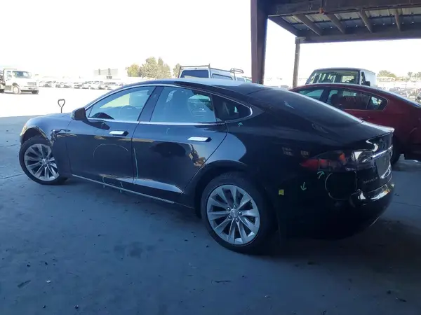 5YJSA1E22JF248419 2018 TESLA MODEL S - Image 2