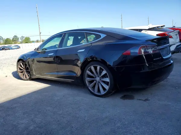 5YJSA1E22JF248811 2018 TESLA MODEL S - Image 2