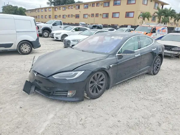 5YJSA1E22JF249814 2018 TESLA MODEL S - Image 1
