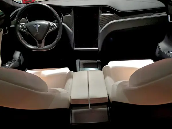 5YJSA1E22JF257816 2018 TESLA MODEL S - Image 8