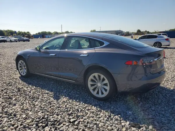 5YJSA1E22JF268377 2018 TESLA MODEL S - Image 2