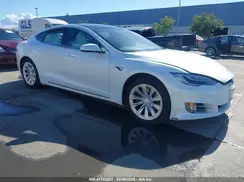 5YJSA1E22JF271649 2018 TESLA MODEL S