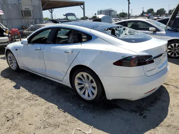 5YJSA1E22JF271733 2018 TESLA MODEL S - Image 2