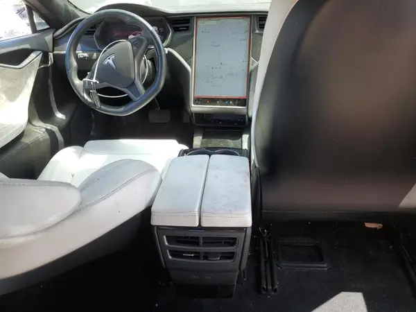5YJSA1E22JF271733 2018 TESLA MODEL S - Image 8