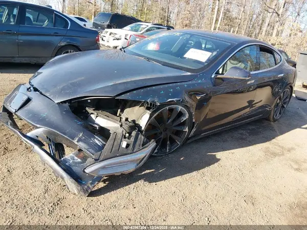 5YJSA1E22JF272722 2018 TESLA MODEL S - Image 2
