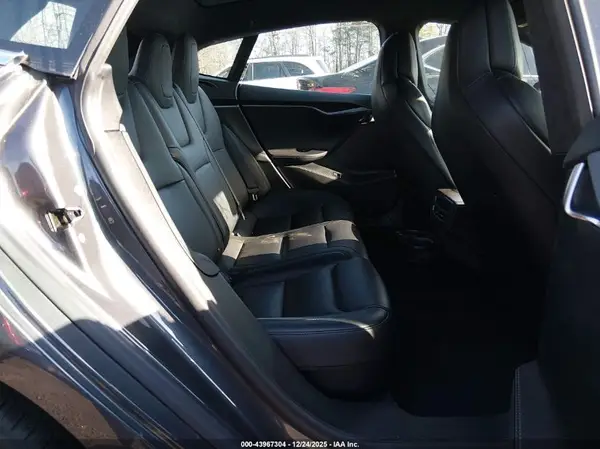 5YJSA1E22JF272722 2018 TESLA MODEL S - Image 8