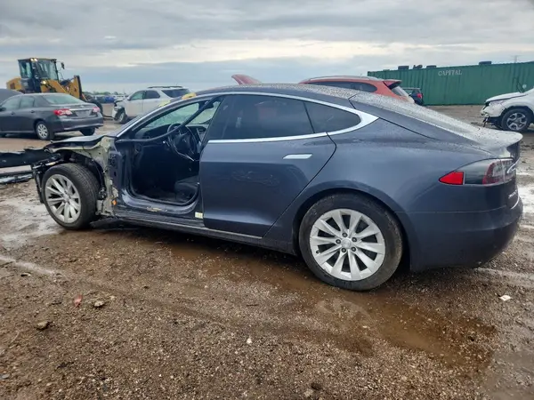 5YJSA1E22JF274549 2018 TESLA MODEL S - Image 2