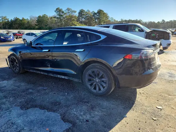 5YJSA1E22JF276687 2018 TESLA MODEL S - Image 2