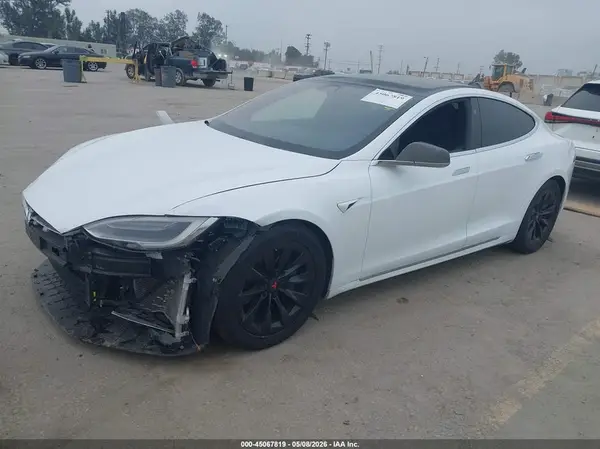 5YJSA1E22JF281016 2018 TESLA MODEL S - Image 2