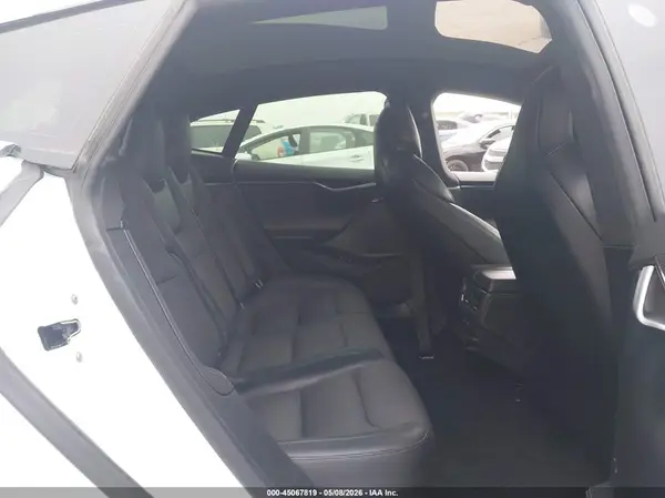 5YJSA1E22JF281016 2018 TESLA MODEL S - Image 8