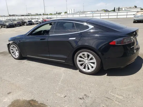 5YJSA1E22JF281498 2018 TESLA MODEL S - Image 2