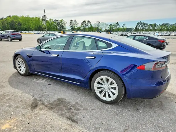 5YJSA1E22JF283980 2018 TESLA MODEL S - Image 2