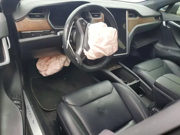 5YJSA1E22JF284000 2018 TESLA MODEL S - Image 8
