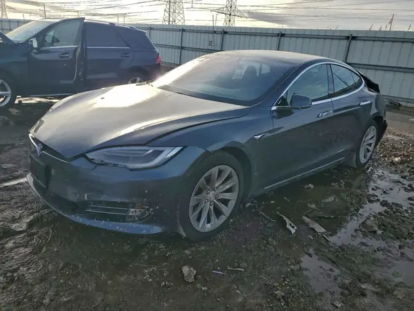 5YJSA1E22JF286202 2018 TESLA MODEL S - Image 1