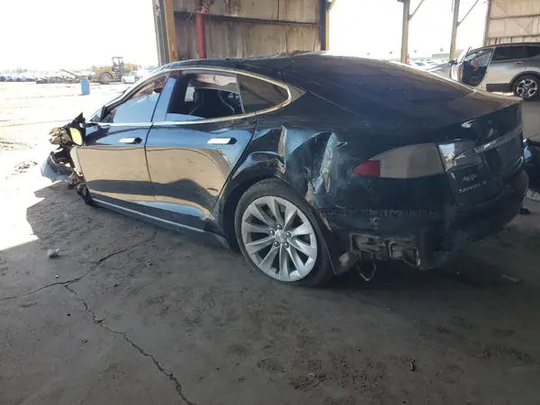 5YJSA1E22JF293697 2018 TESLA MODEL S - Image 2