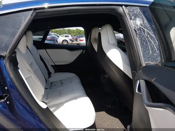 5YJSA1E22JF298141 2018 TESLA MODEL S - Image 8