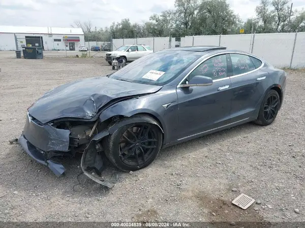 5YJSA1E22KF300407 2019 TESLA MODEL S - Image 2