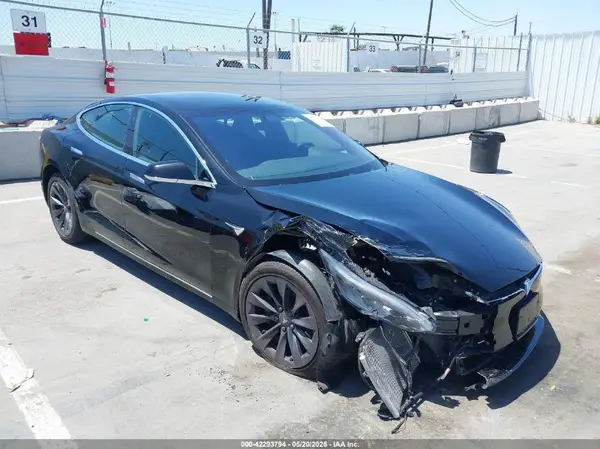 5YJSA1E22KF304098 2019 TESLA MODEL S - Image 1