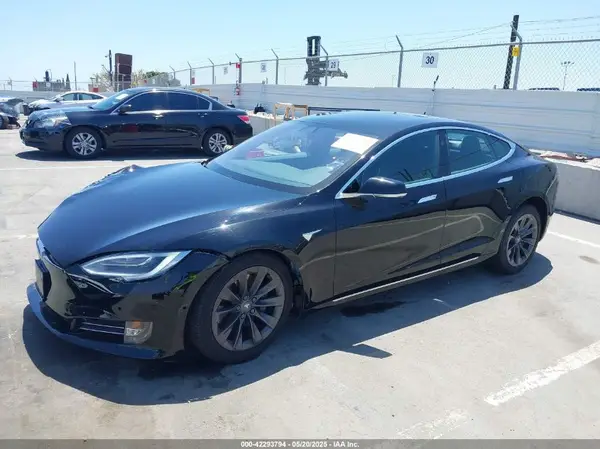 5YJSA1E22KF304098 2019 TESLA MODEL S - Image 2