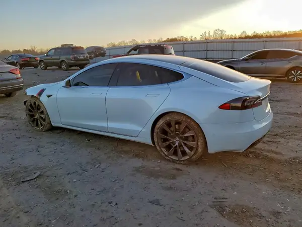 5YJSA1E22LF378980 2020 TESLA MODEL S - Image 2
