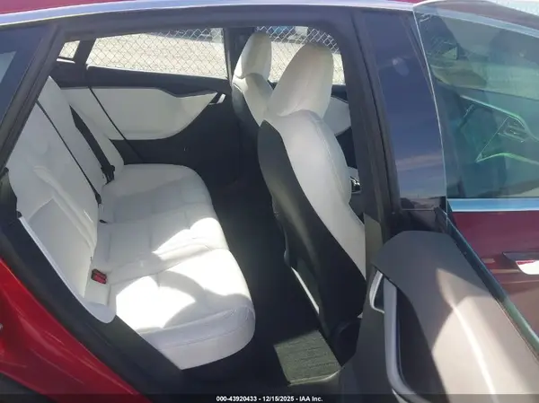 5YJSA1E22LF390658 2020 TESLA MODEL S - Image 8