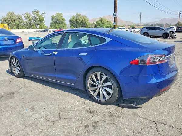 5YJSA1E22LF391454 2020 TESLA MODEL S - Image 2