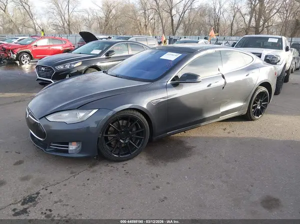 5YJSA1E23GF131232 2016 TESLA MODEL S - Image 2
