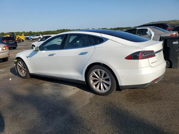 5YJSA1E23GF132817 2016 TESLA MODEL S - Image 2