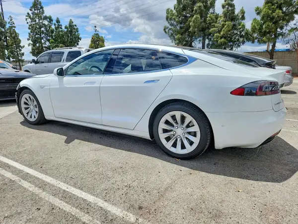 5YJSA1E23GF155286 2016 TESLA MODEL S - Image 2