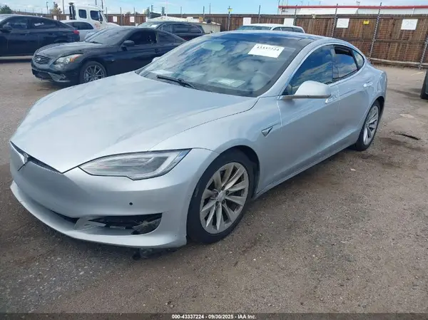 5YJSA1E23HF185115 2017 TESLA MODEL S - Image 2