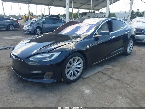 5YJSA1E23HF205086 2017 TESLA MODEL S - Image 2