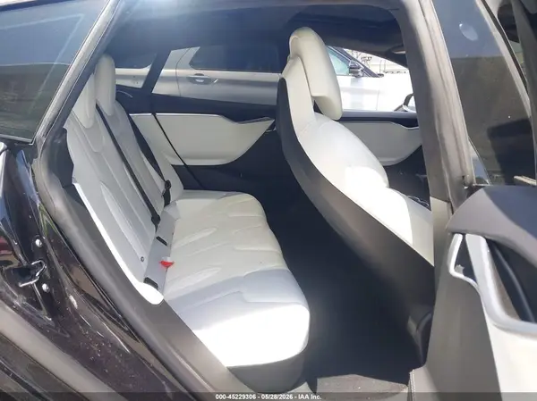 5YJSA1E23HF205086 2017 TESLA MODEL S - Image 8