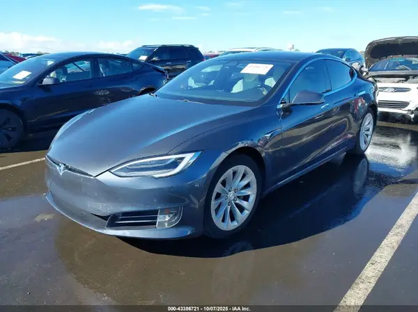 5YJSA1E23HF212975 2017 TESLA MODEL S - Image 2