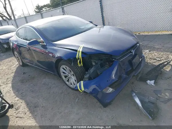 5YJSA1E23HF214385 2017 TESLA MODEL S - Image 1