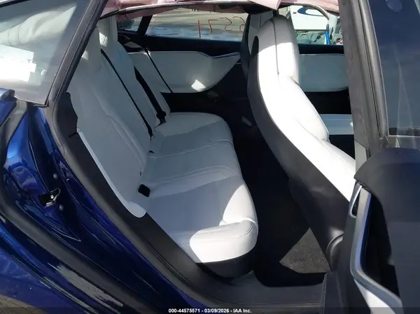 5YJSA1E23HF219800 2017 TESLA MODEL S - Image 8