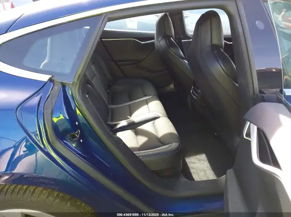 5YJSA1E23JF243133 2018 TESLA MODEL S - Image 8