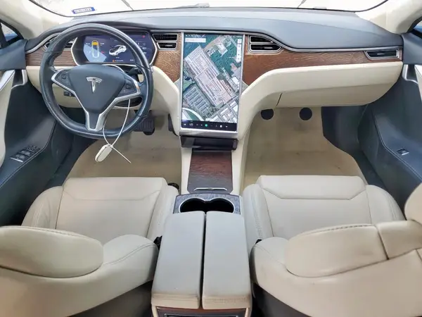 5YJSA1E23JF243990 2018 TESLA MODEL S - Image 8