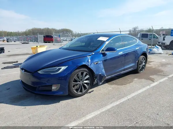 5YJSA1E23JF244699 2018 TESLA MODEL S - Image 2