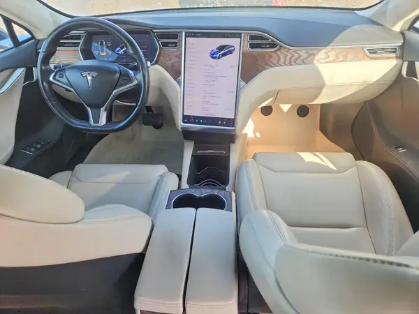 5YJSA1E23JF245867 2018 TESLA MODEL S - Image 8