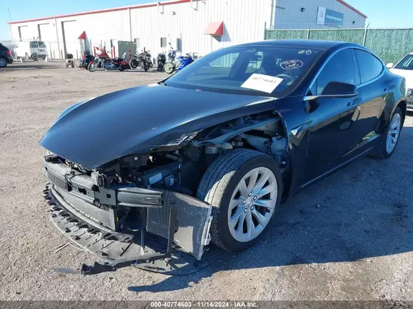 5YJSA1E23JF246601 2018 TESLA MODEL S - Image 2