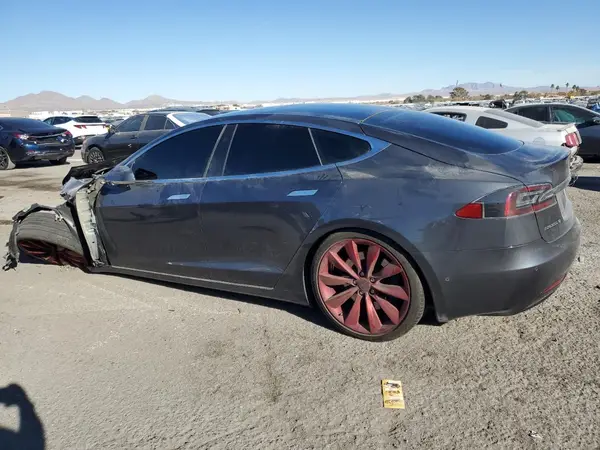 5YJSA1E23JF247814 2018 TESLA MODEL S - Image 2