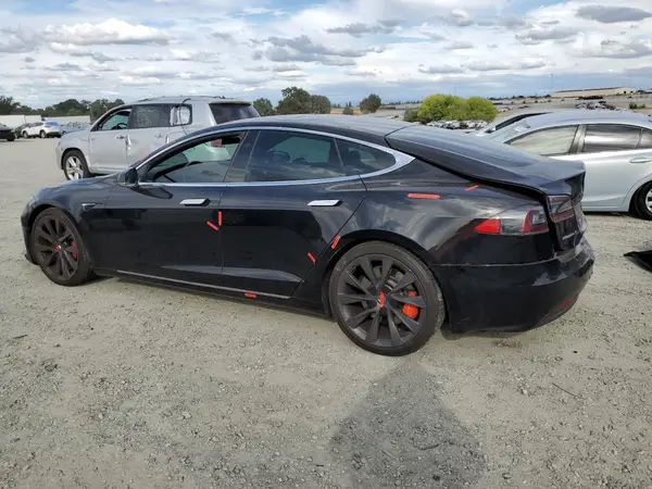 5YJSA1E23JF259266 2018 TESLA MODEL S - Image 2